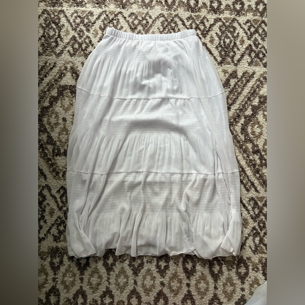 Elegant White Tiered Skirt
